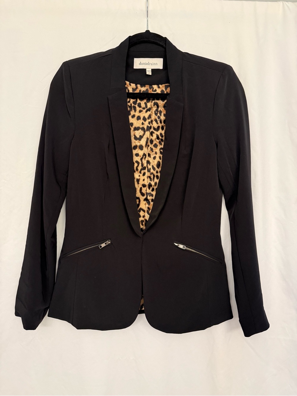 daniel rainn Black Blazer with Leopard Print Lining